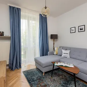 Tasteful In Center By Renters Warszawa