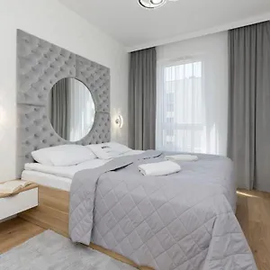 Praga Arte With Parking & Balcony By Renters Warszawa